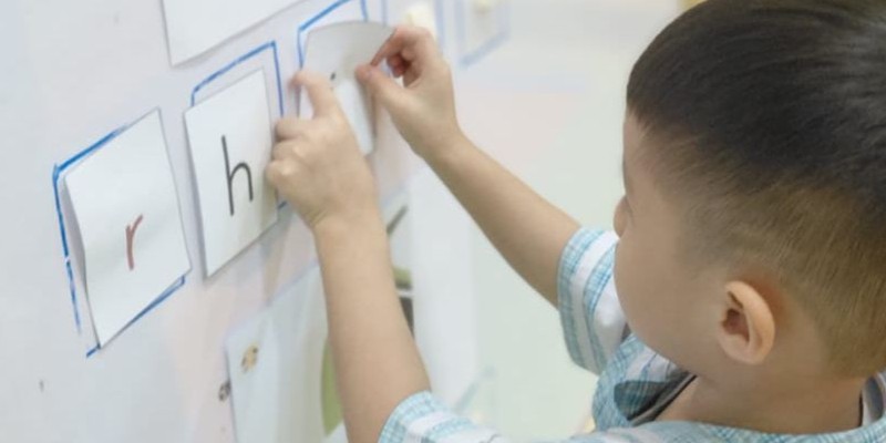 Developing Early Literacy Skills in Pre-K (Ages 3–4)